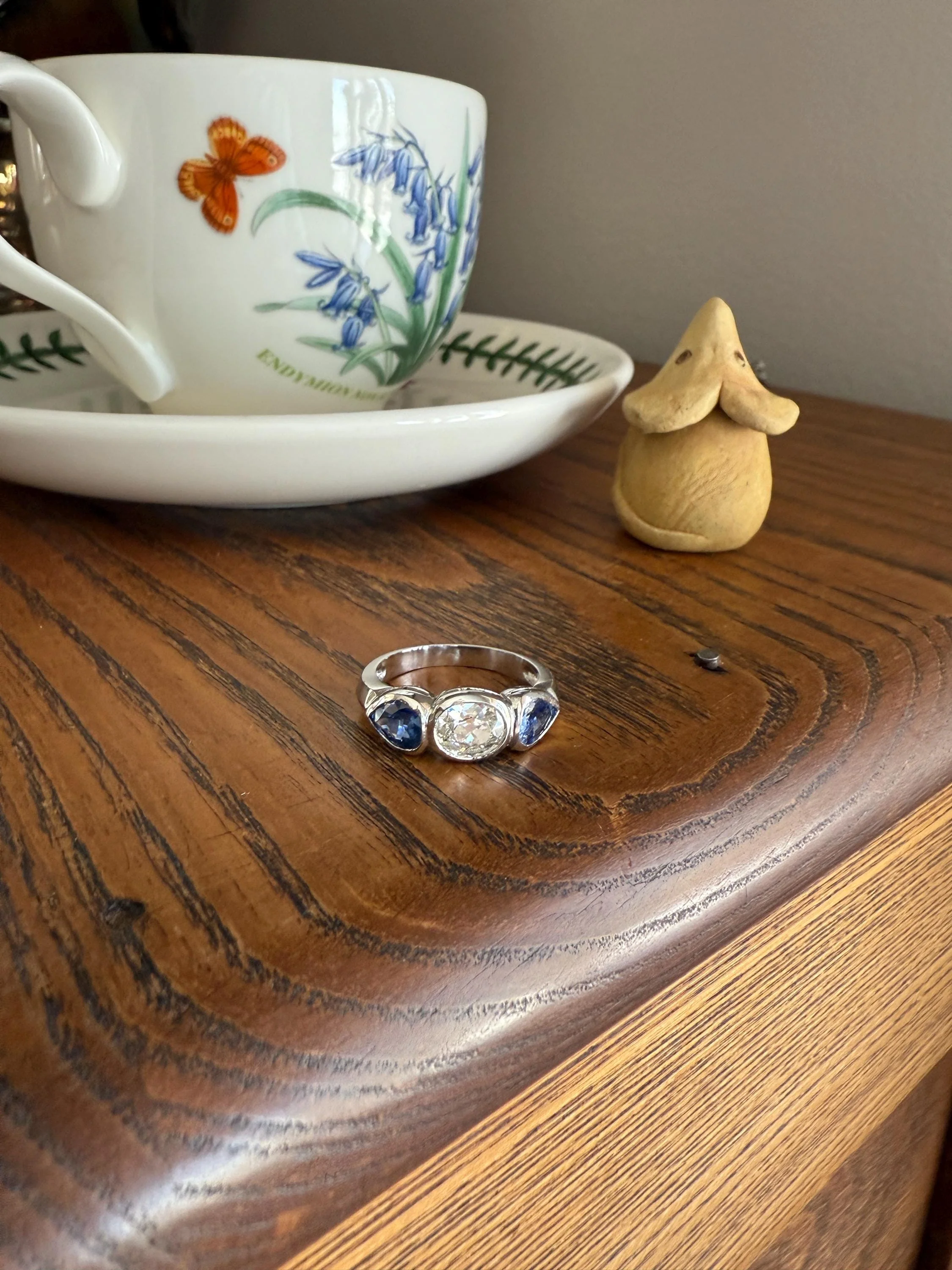 Vintage Spready One Carat Old Mine Cut DIAMOND Natural Pear SAPPHIRE East West OVAL Platinum Three Stone Ring Bezel Stacker Band Blue Chunky - Image 17