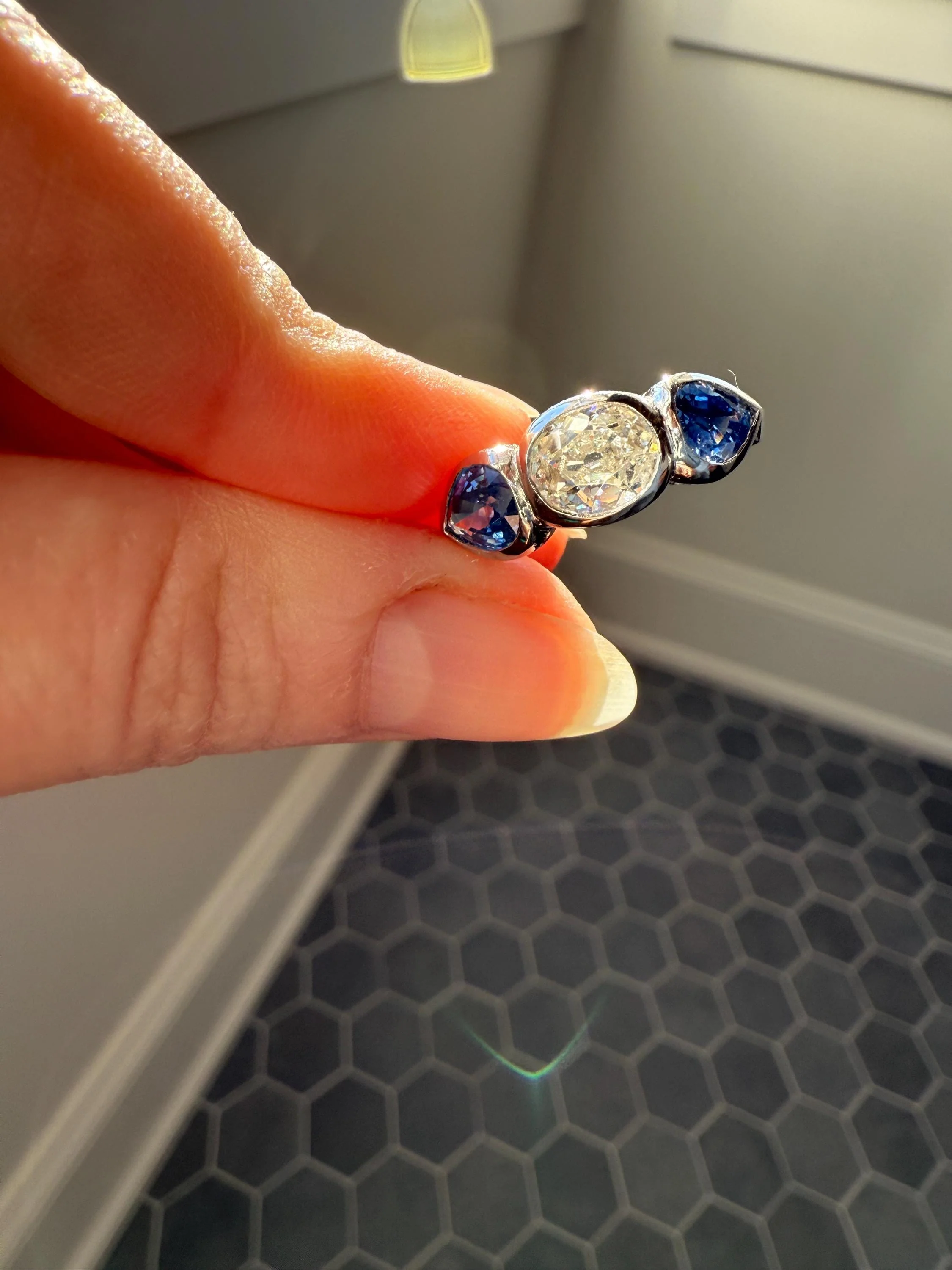 Vintage Spready One Carat Old Mine Cut DIAMOND Natural Pear SAPPHIRE East West OVAL Platinum Three Stone Ring Bezel Stacker Band Blue Chunky - Image 2