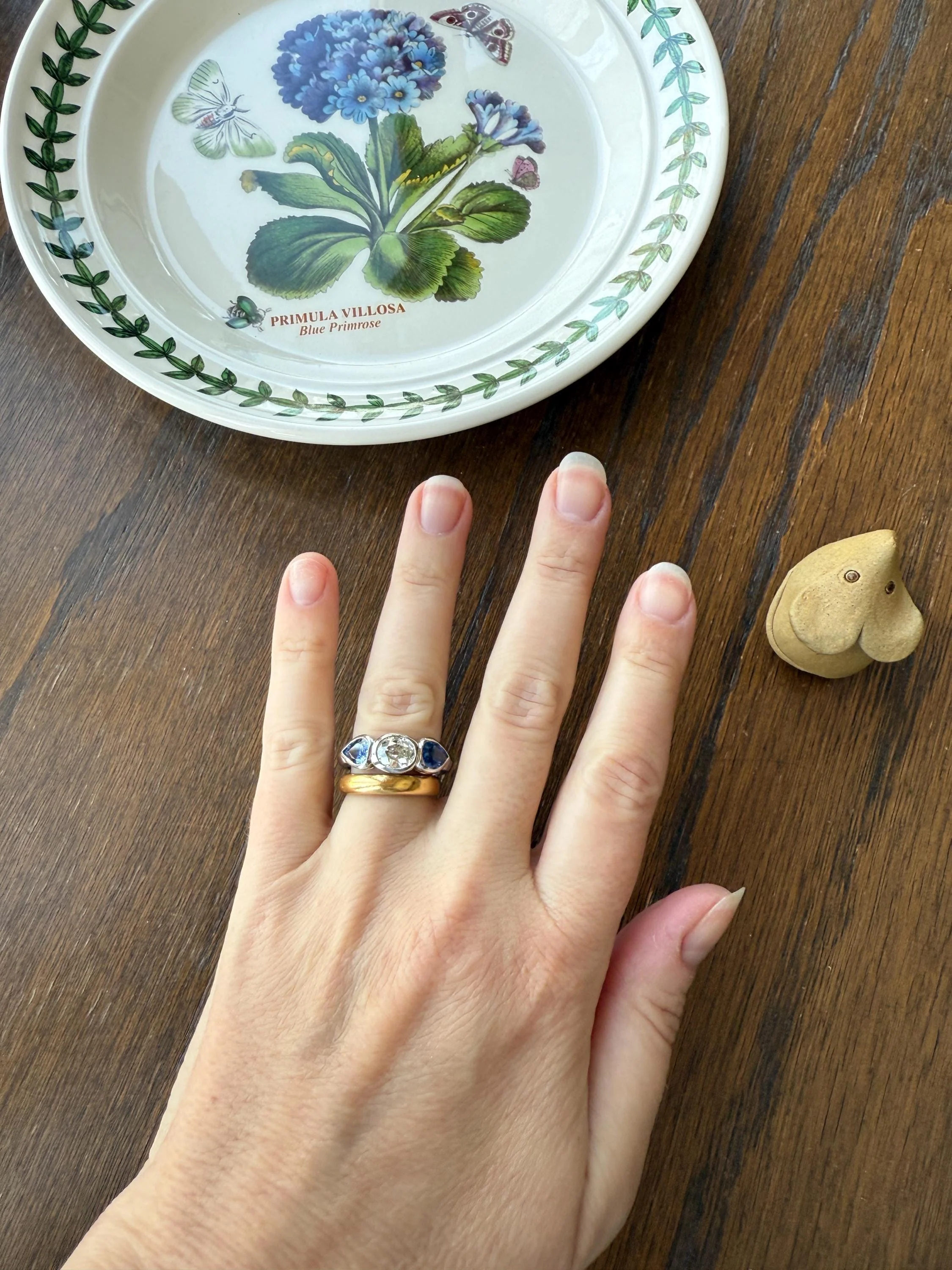 Vintage Spready One Carat Old Mine Cut DIAMOND Natural Pear SAPPHIRE East West OVAL Platinum Three Stone Ring Bezel Stacker Band Blue Chunky - Image 4