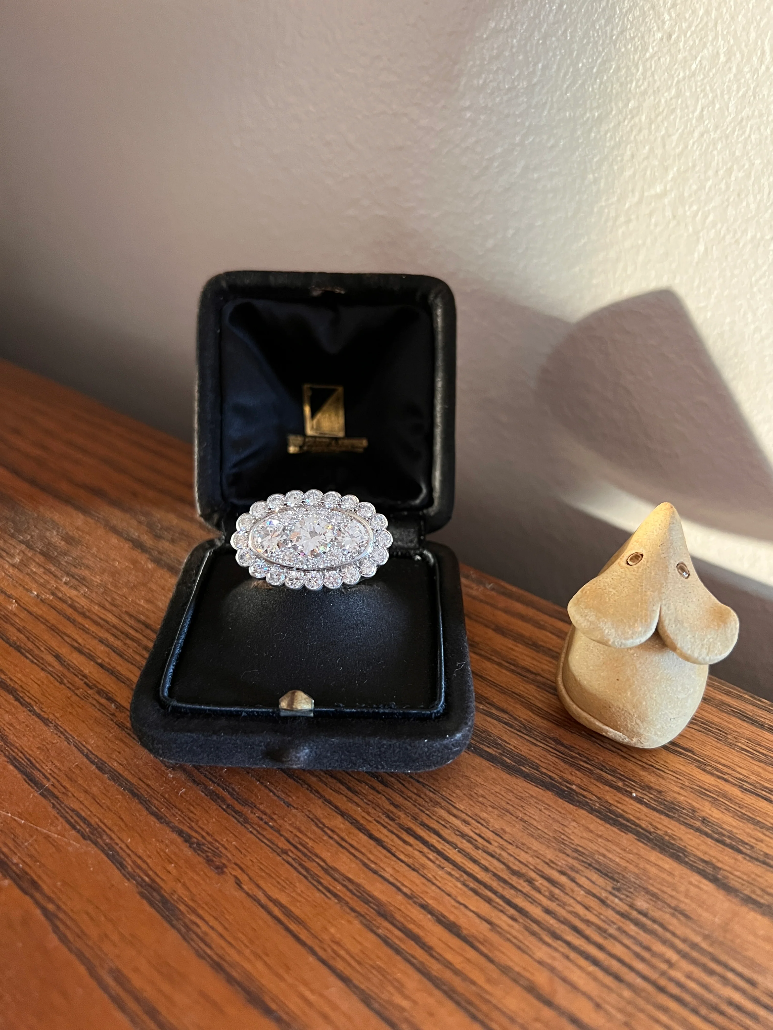 Vintage VAN CLEEF & ARPELS Boxed 5.25 Carat Transitional Cut Diamond Ring Heavy 22g 18k Gold Platinum Vtg to Antique Art Deco Special in Original Box - Image 12