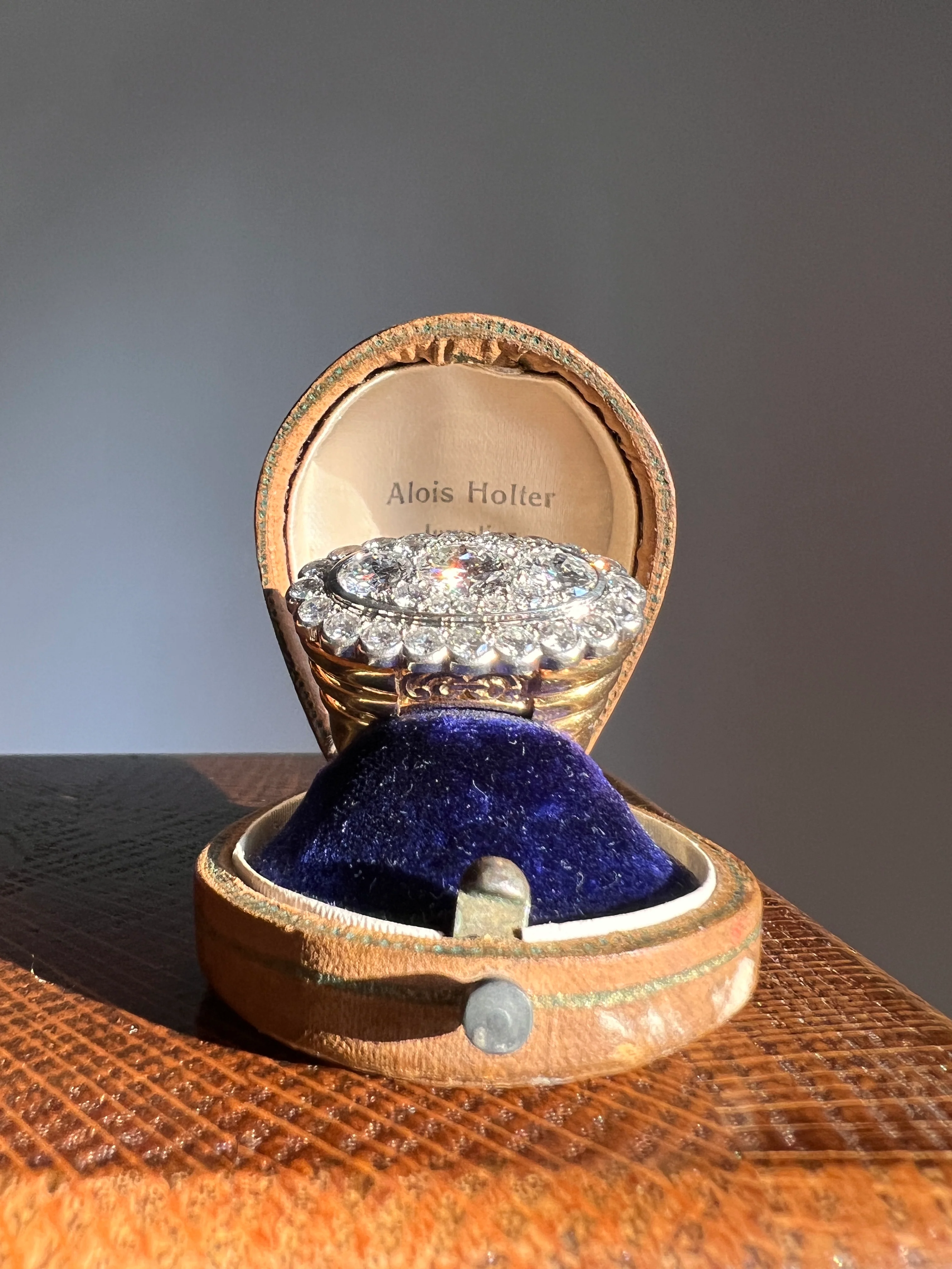 Vintage VAN CLEEF & ARPELS Boxed 5.25 Carat Transitional Cut Diamond Ring Heavy 22g 18k Gold Platinum Vtg to Antique Art Deco Special in Original Box - Image 37