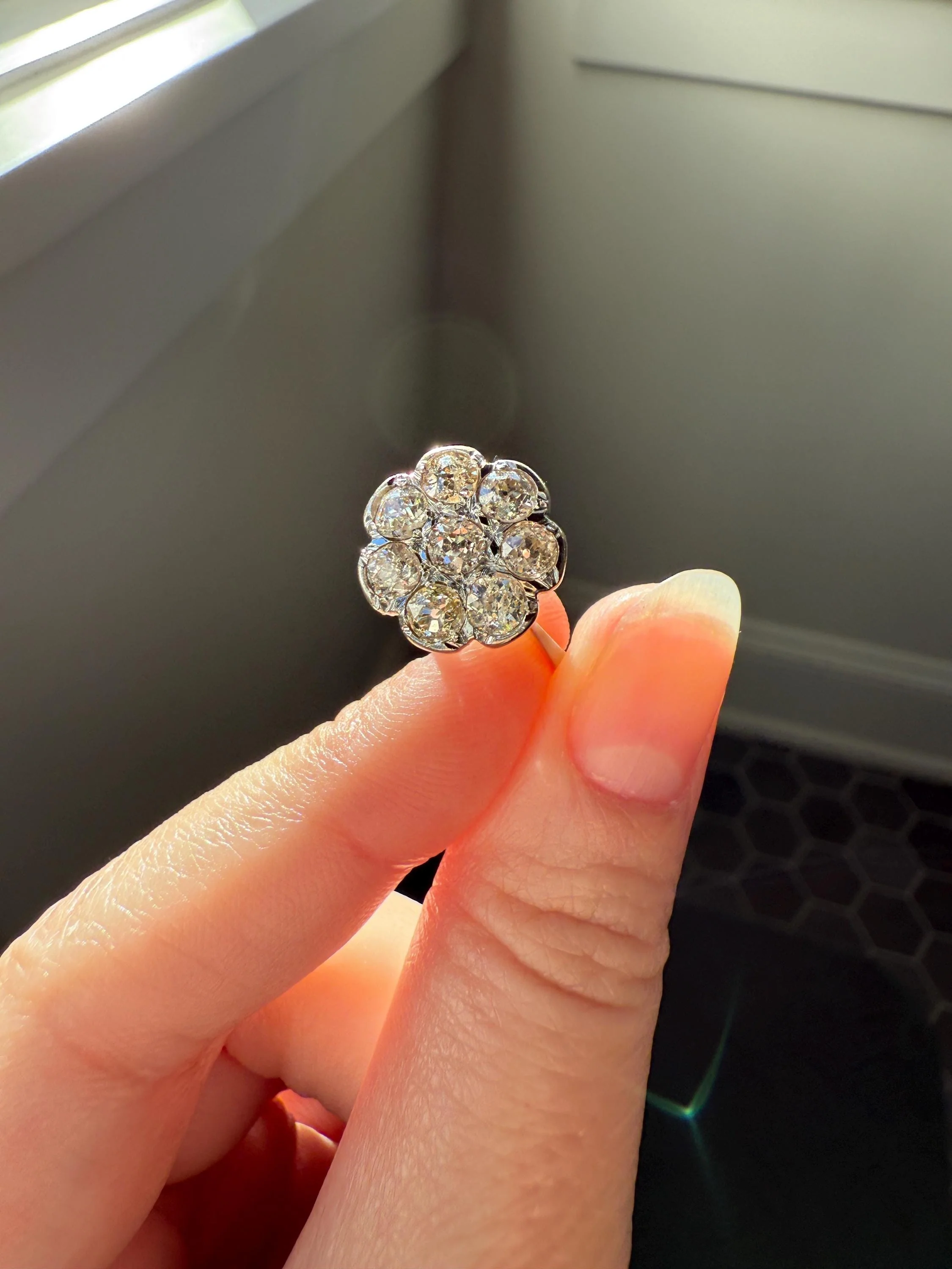 Warm Antique 1 3/4 Carat Old Mine Cut DIAMOND Daisy Flower Cluster 18k White Gold French Art Deco Tall Domed Basket Setting Stacker 1.75Ctw - Image 5