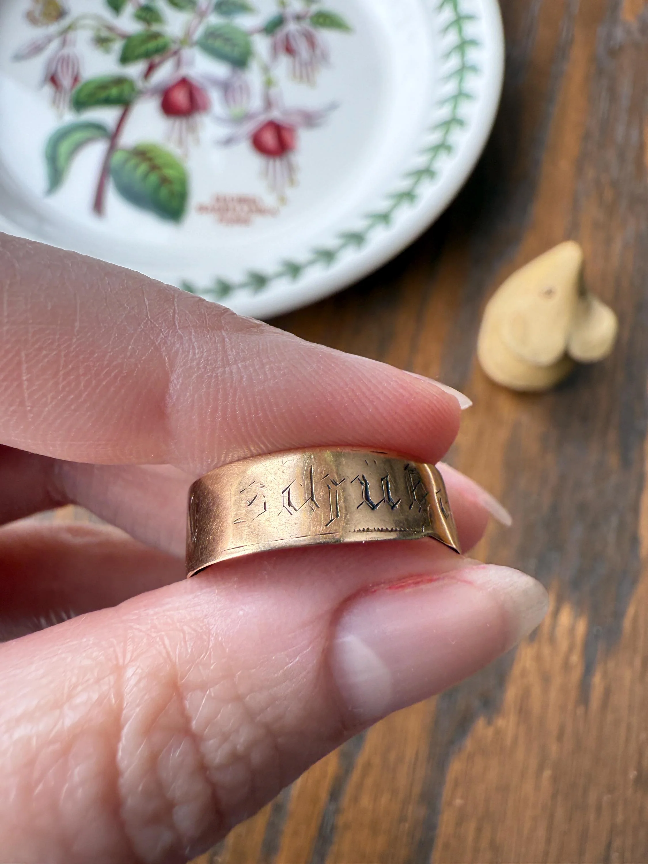 Warm Antique Cigar Band "Gott Schutze Dich" God Bless You 14k Gold Solid Victorian Eternity Ring Wedding Scarce Jewelry with Words Unisex - Image 10