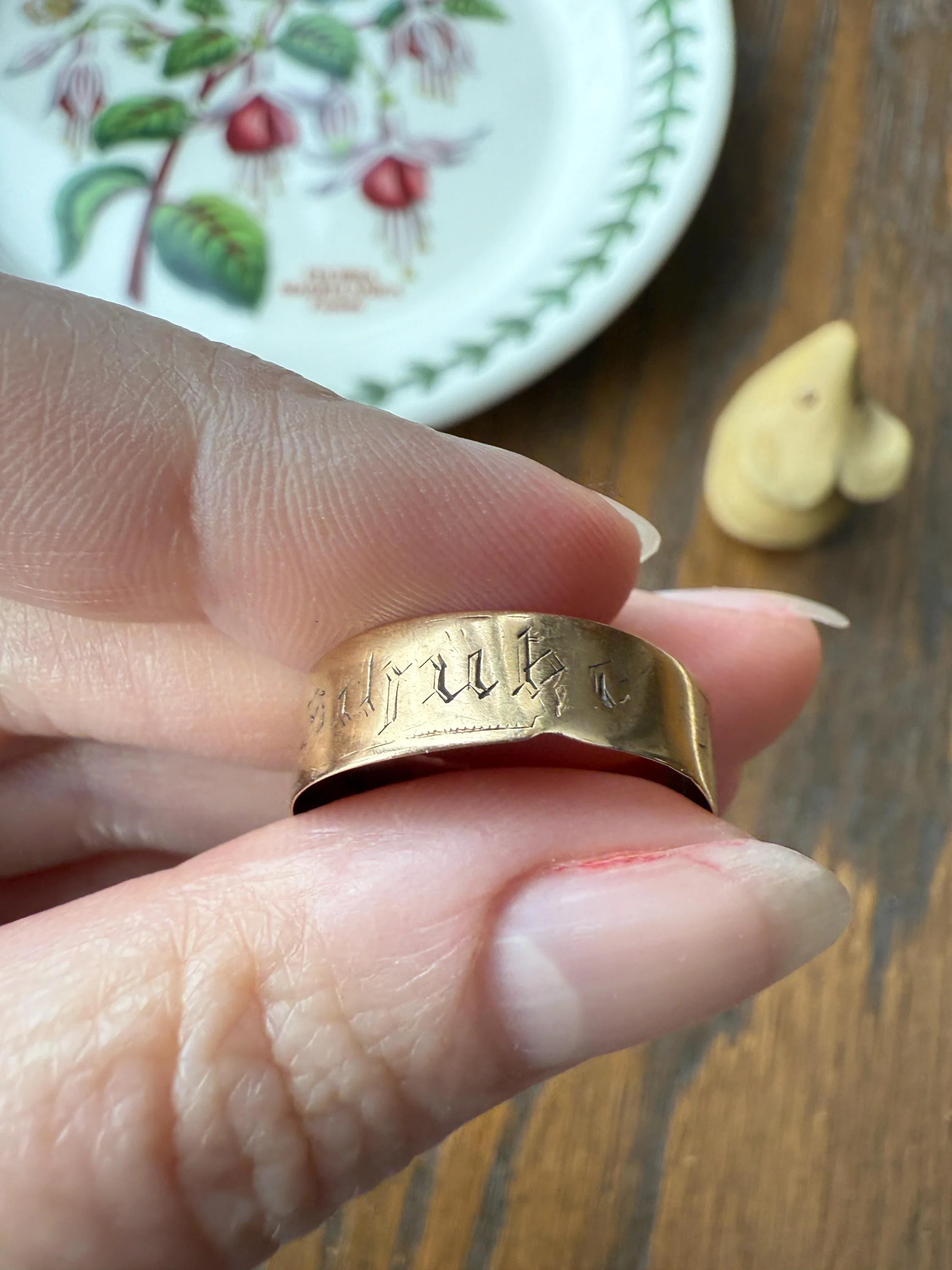 Warm Antique Cigar Band "Gott Schutze Dich" God Bless You 14k Gold Solid Victorian Eternity Ring Wedding Scarce Jewelry with Words Unisex - Image 2