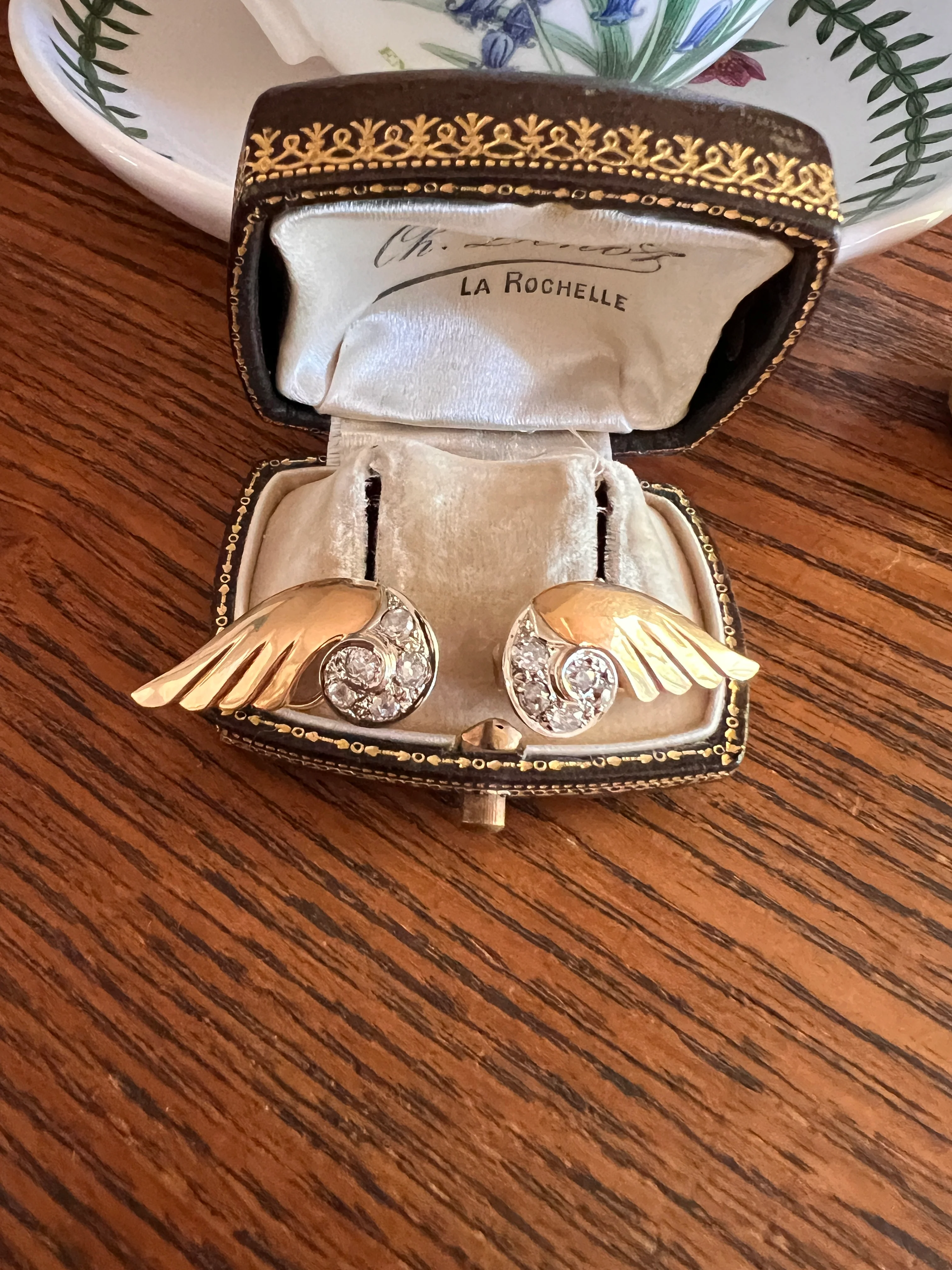 WINGED Fabulous 1 Carat 1 Ctw. Art Deco French Old Mine Cut DIAMOND Earrings 18k Gold Figural Swirl Antique Vintage Climber Crawler Chunky Retro - Image 13