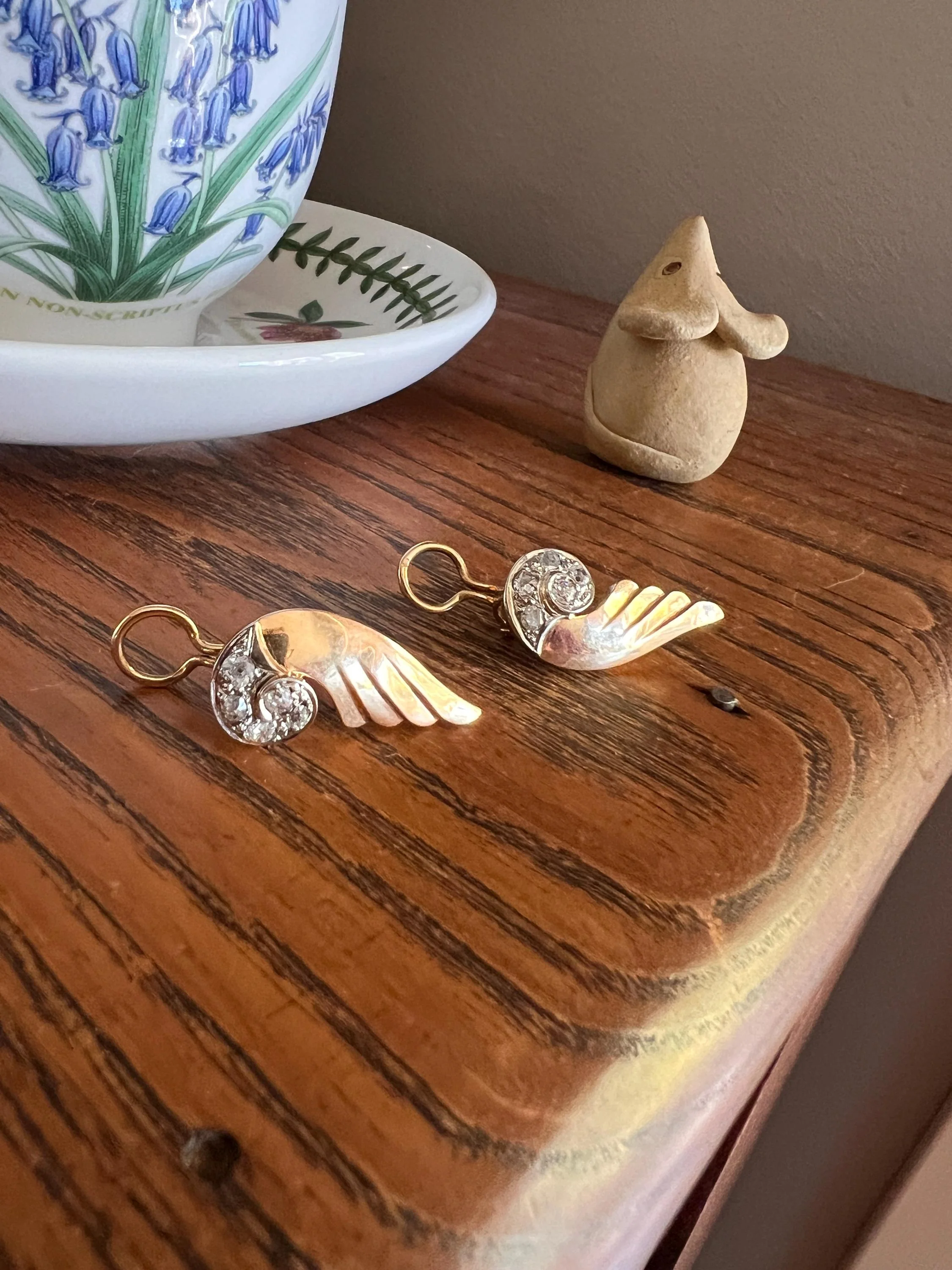 WINGED Fabulous 1 Carat 1 Ctw. Art Deco French Old Mine Cut DIAMOND Earrings 18k Gold Figural Swirl Antique Vintage Climber Crawler Chunky Retro - Image 5