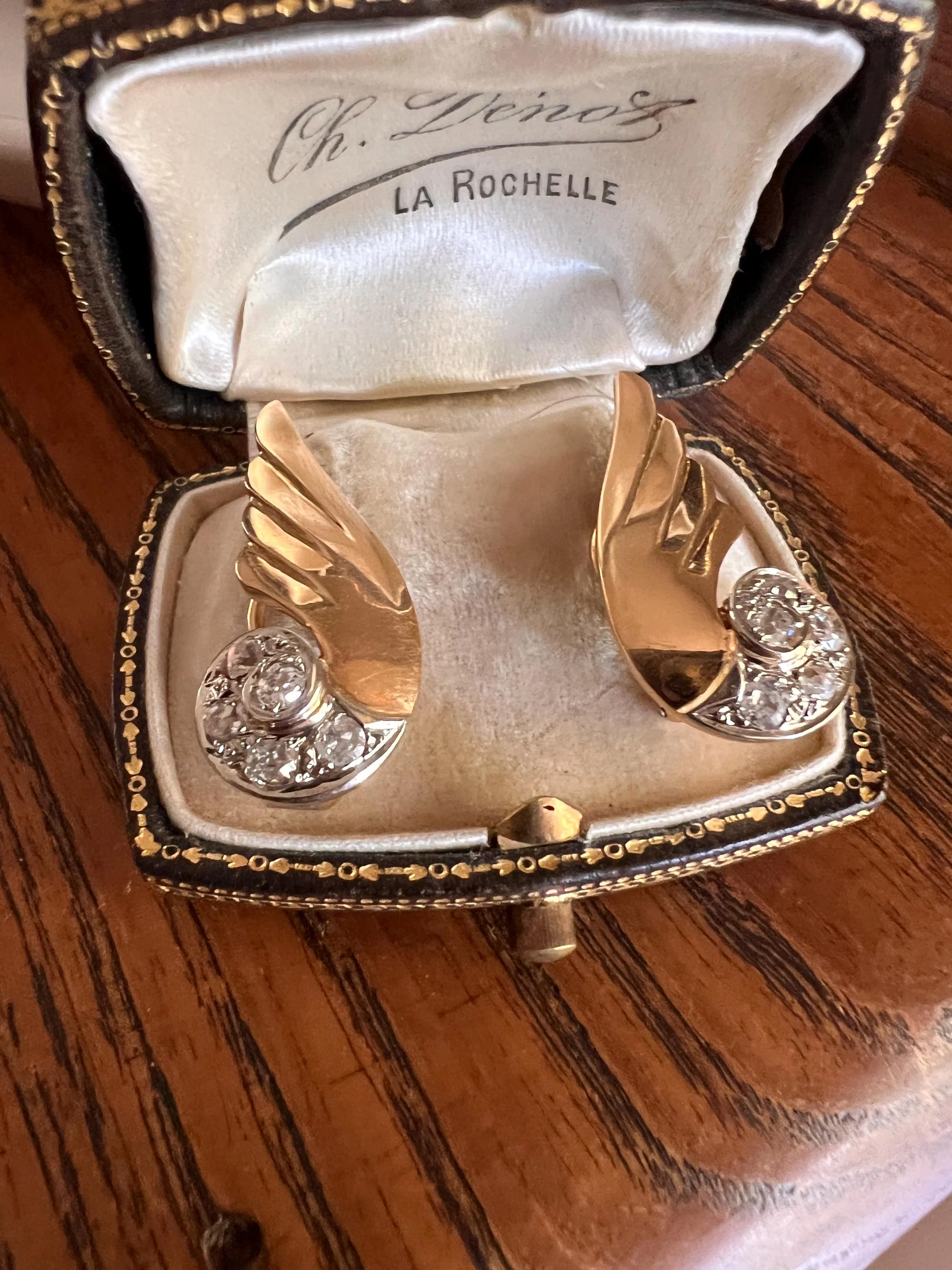 WINGED Fabulous 1 Carat 1 Ctw. Art Deco French Old Mine Cut DIAMOND Earrings 18k Gold Figural Swirl Antique Vintage Climber Crawler Chunky Retro - Image 9
