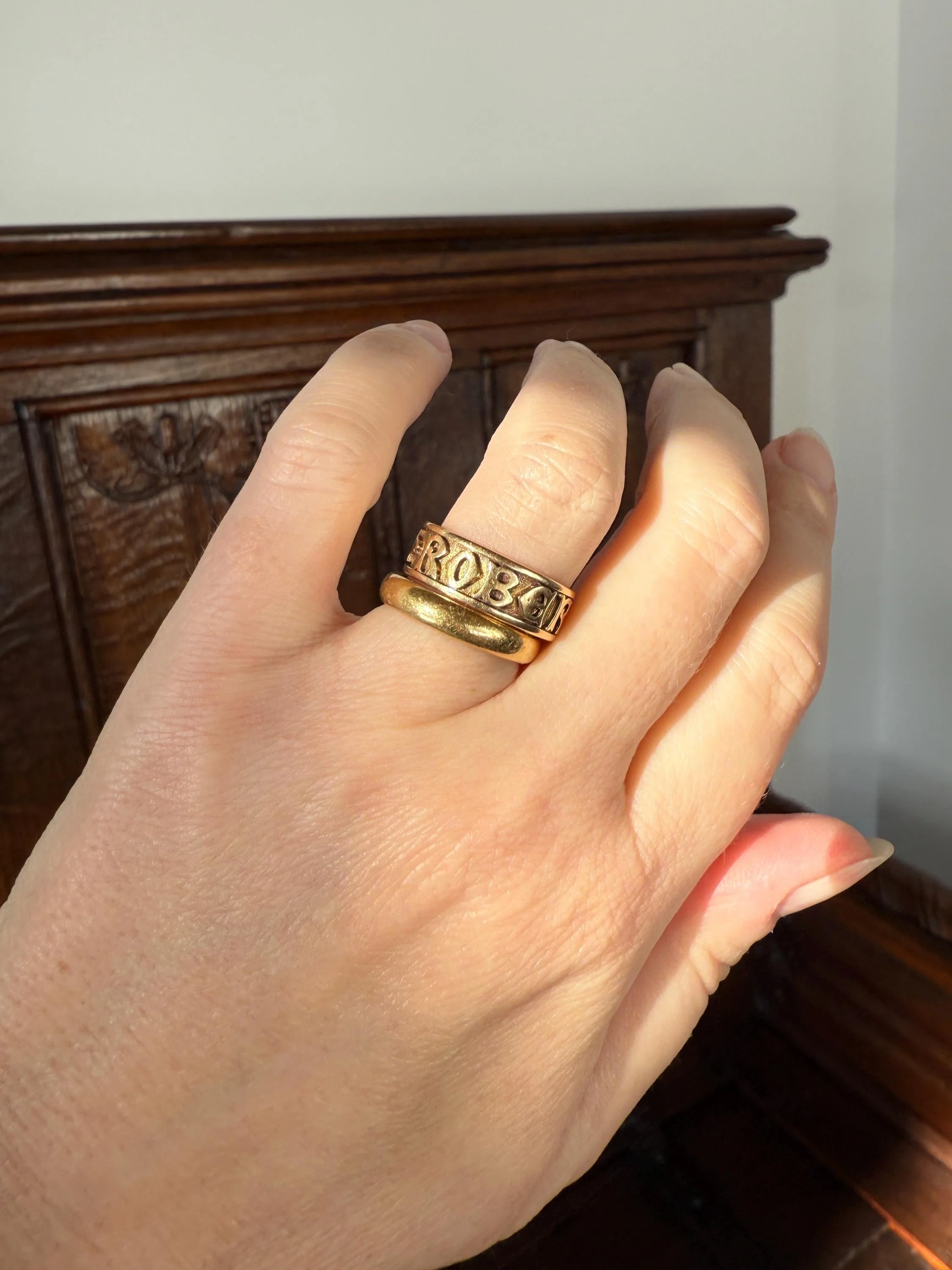Wish My Name Was ROBERT Antique DATED 1909 French Edwardian 14k Gold Solid Ornate Eternity 3D Monogram Cigar Band Name Ring - Image 8