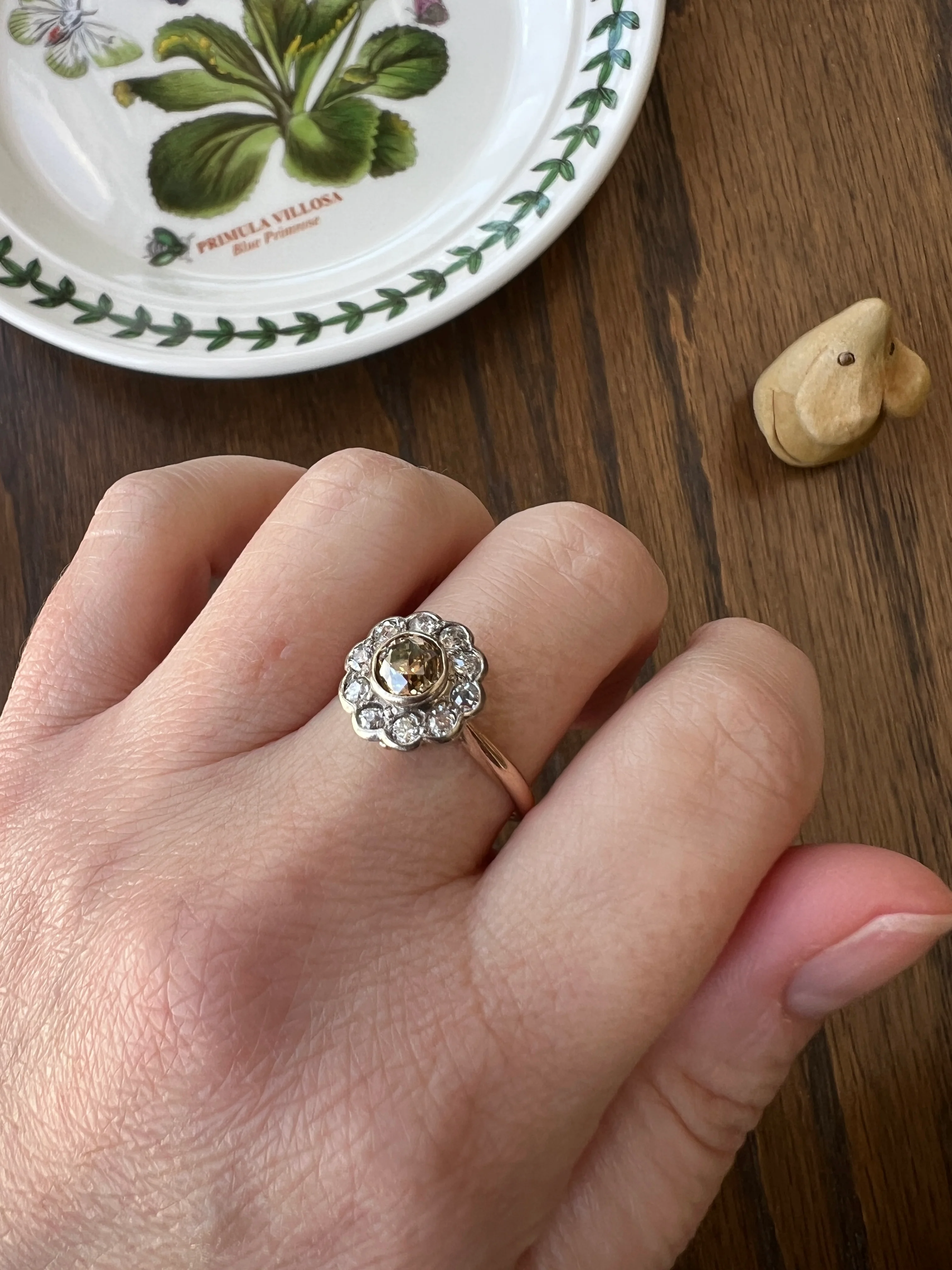 Wonderful Antique 1.1 Carat Tdw Fancy Light BROWN & White Old Mine Cut DIAMOND Halo Cluster Ring 14k Gold Champagne Daisy - Image 17