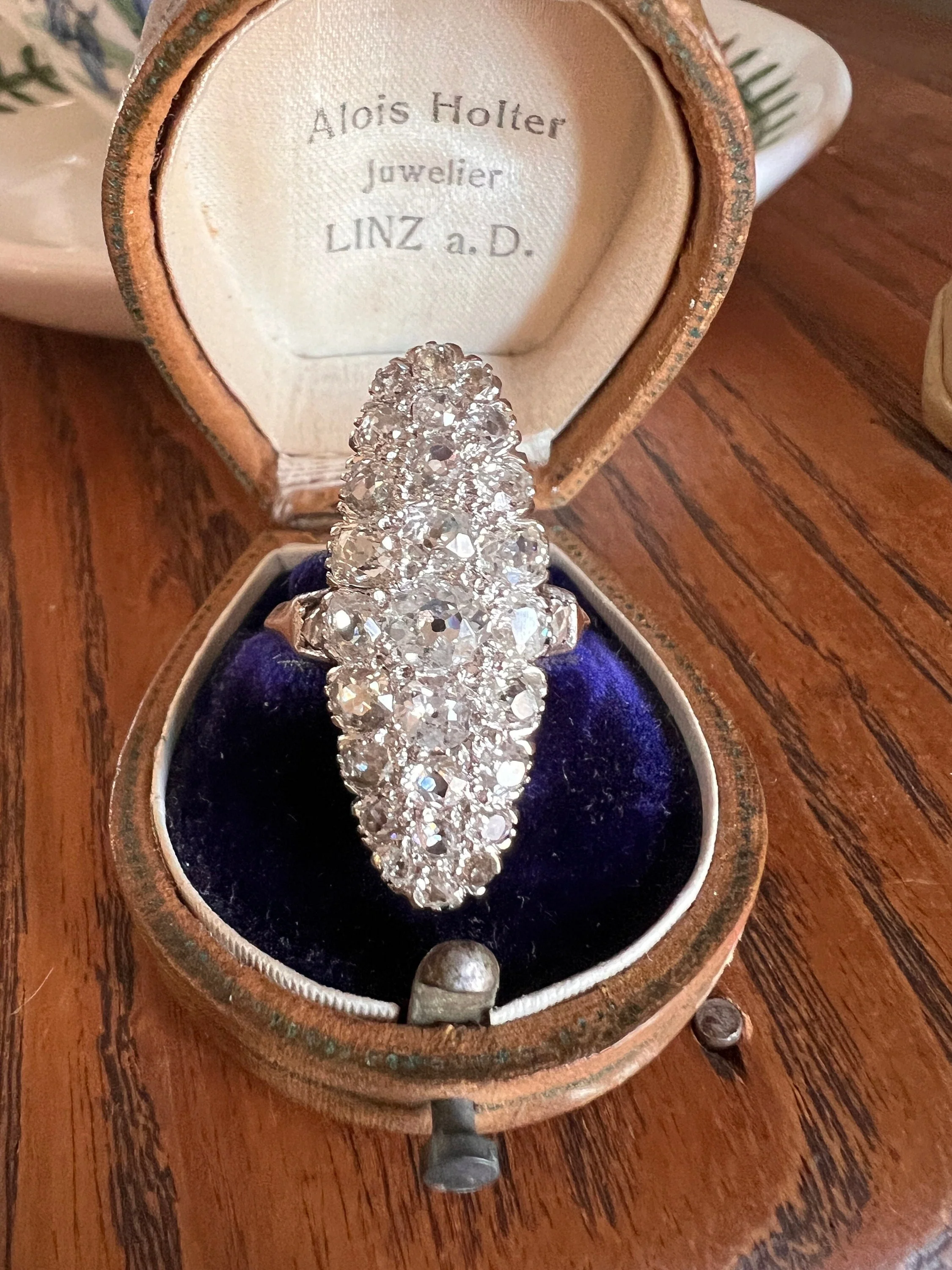 XL Oval French ANTIQUE 3.5 Carat 29 Old Mine Cut DIAMOND Rose Cut Cluster Ring 18k Gold - Image 3